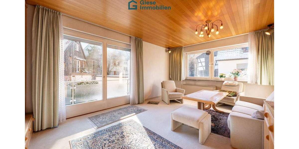 Mehrfamilienhaus, Wohnhaus Stuttgart Degerloch - 9 Zimmer, 140 m&sup2;, 690.000&euro; | Angebot:25685475