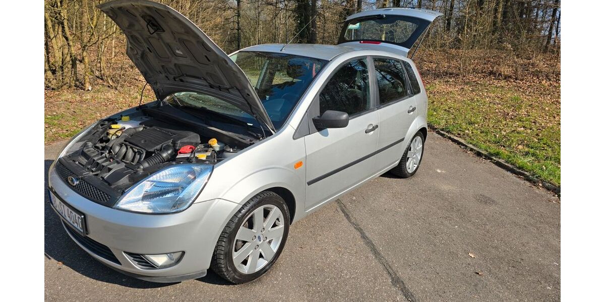 Ford Fiesta 82.640 km 5.080 &euro; Sindelfingen 71067