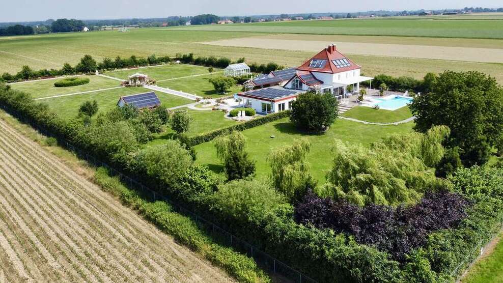 Haus zum Kaufen in Stuttgart 3.690.000 € 430 m²