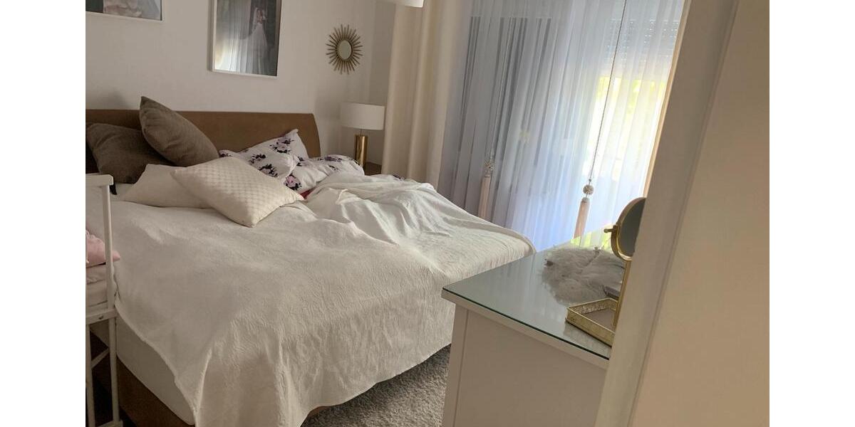 Erdgeschoßwohnung Leonberg - 3 Zimmer, 76 m&sup2;, 1.300&euro; | Angebot:26423419
