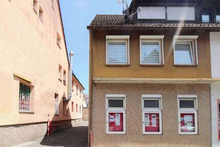 Haus zum Kaufen in Stuttgart 449.000 € 130.09 m² 5 zimmer