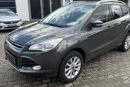 Ford Kuga II 2.0 TDCI 16V 4x4 Titanium 146.500 km 12.850 € Schorndorf 73614