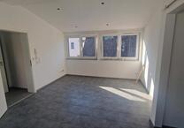 2 Zimmer Wohnung, in Esslingen Mettingen- sehr Hell und Zentral,
