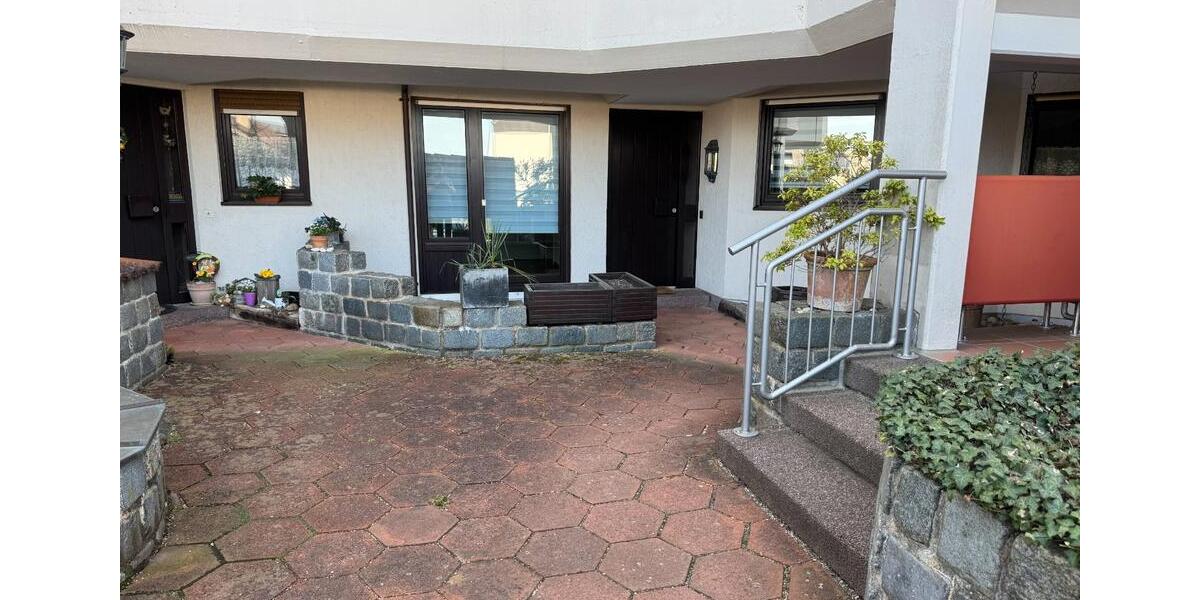 Erdgeschoßwohnung Böblingen Dagersheim - 3.5 Zimmer, 91 m&sup2;, 1.300&euro; | Angebot:26186679