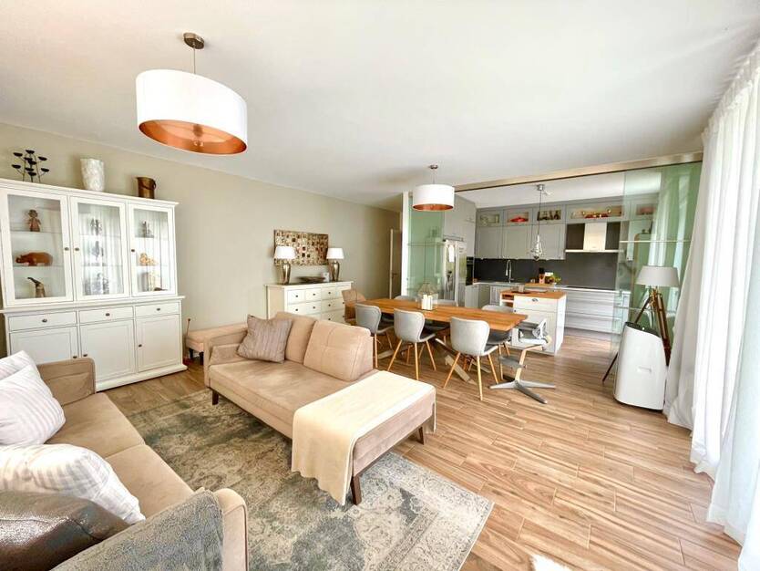 Hochwertige, vollmöblierte Erdgeschosswohnung mit Terrasse und Gartenanteil in bester Lage am Killesberg 4 zimmer