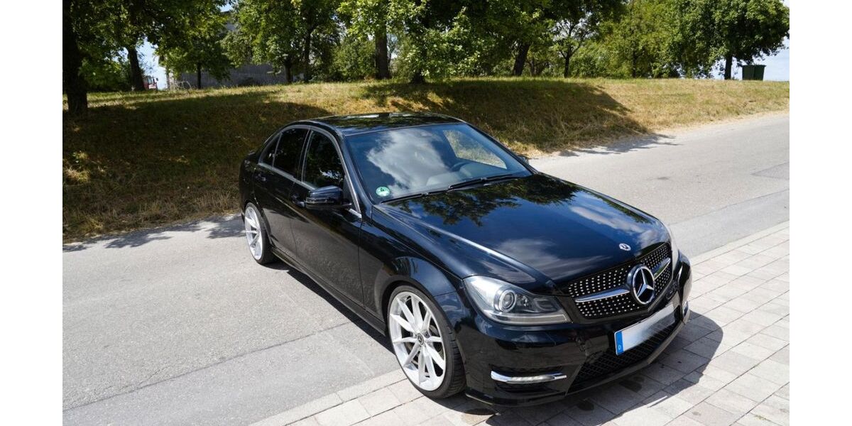 Mercedes-Benz C 350 195.500 km 11.900 &euro; Waldenbuch 71111