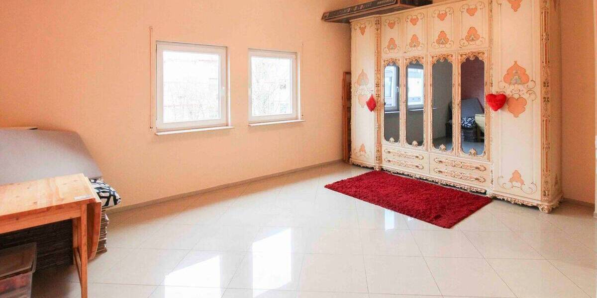 Reihenmittelhaus Korntal-Münchingen Münchingen - 5 Zimmer, 152 m&sup2;, 649.000&euro; | Angebot:26156436