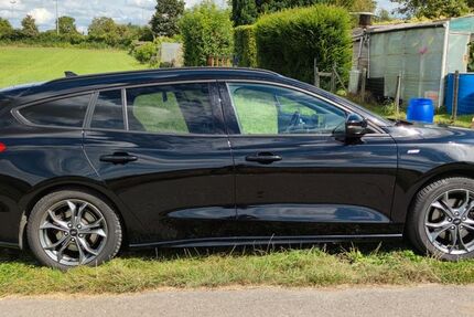Ford Focus 133.300 km 11.900 &euro; Bietigheim-Bissingen 74321