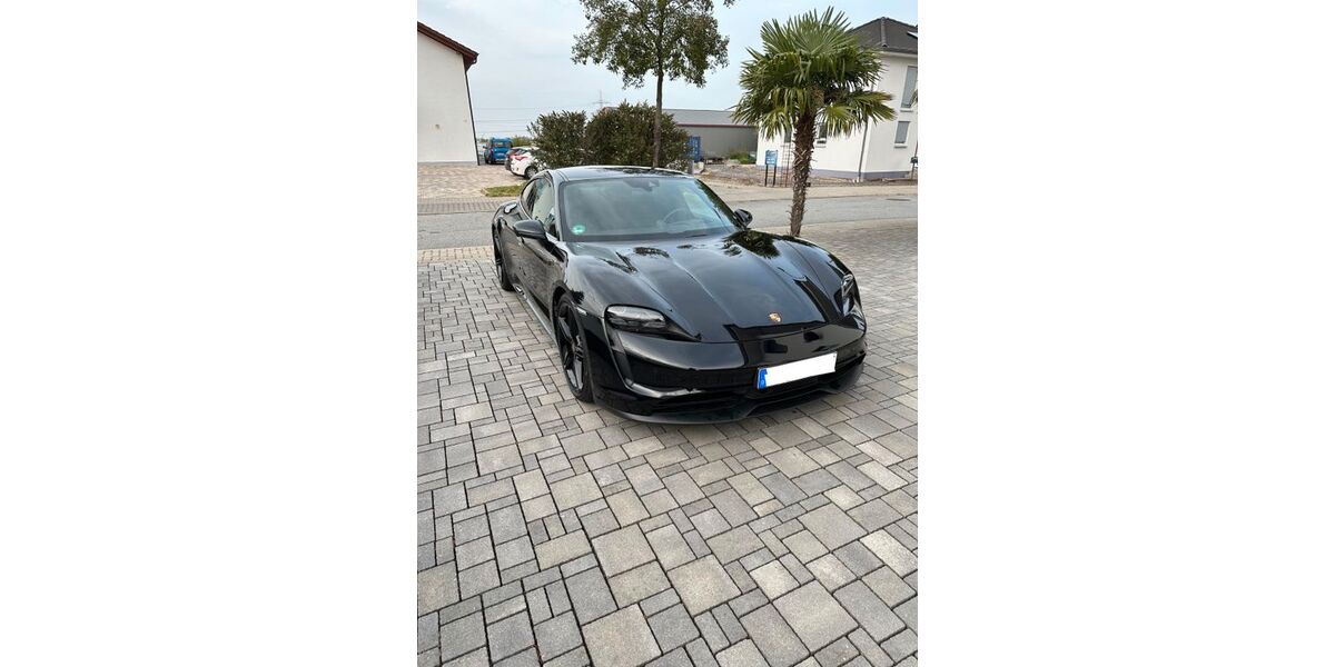 Porsche Taycan 120.600 km 49.000 &euro; Leonberg 71229