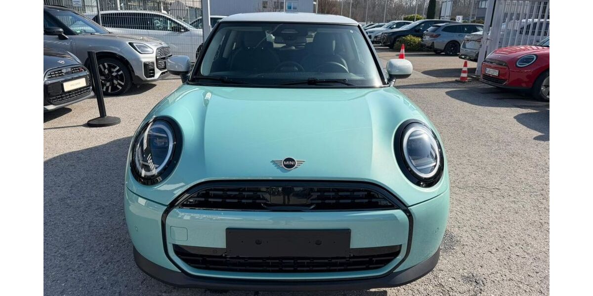 Mini Cooper C 2.876 km 27.921 &euro; Asperg 71679