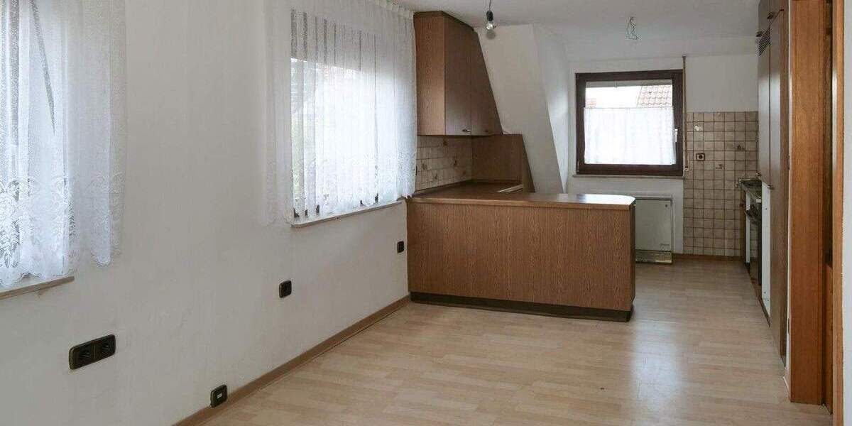 Ganzes Wohn- u. Geschäftshaus zum Preis einer Wohnung! Provisionsfrei! 5 zimmer