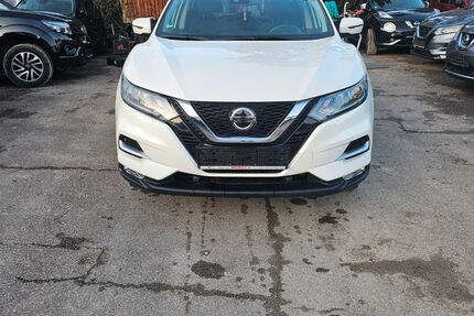 Nissan Qashqai 72.000 km 13.250 &euro; Stuttgart 70376