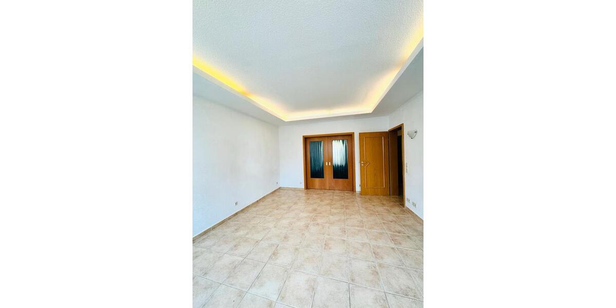 Erdgeschoßwohnung Kornwestheim - 3 Zimmer, 74 m&sup2;, 1.300&euro; | Angebot:26147818