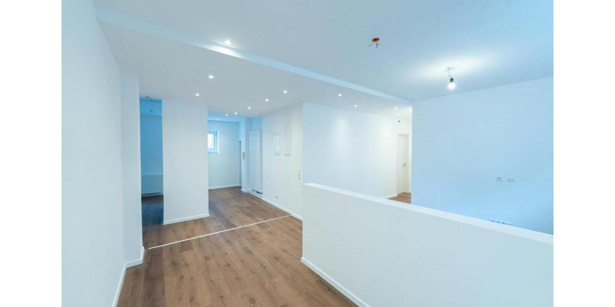 Erdgeschoßwohnung Stuttgart Stuttgart-Süd - 5 Zimmer, 131 m&sup2;, 2.290&euro; | Angebot:26380275