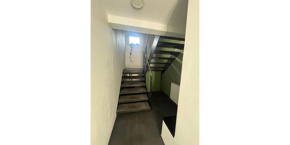 Mehrfamilienhaus, Wohnhaus Weinstadt - 6 Zimmer, 130 m&sup2;, 499.000&euro; | Angebot:26103793