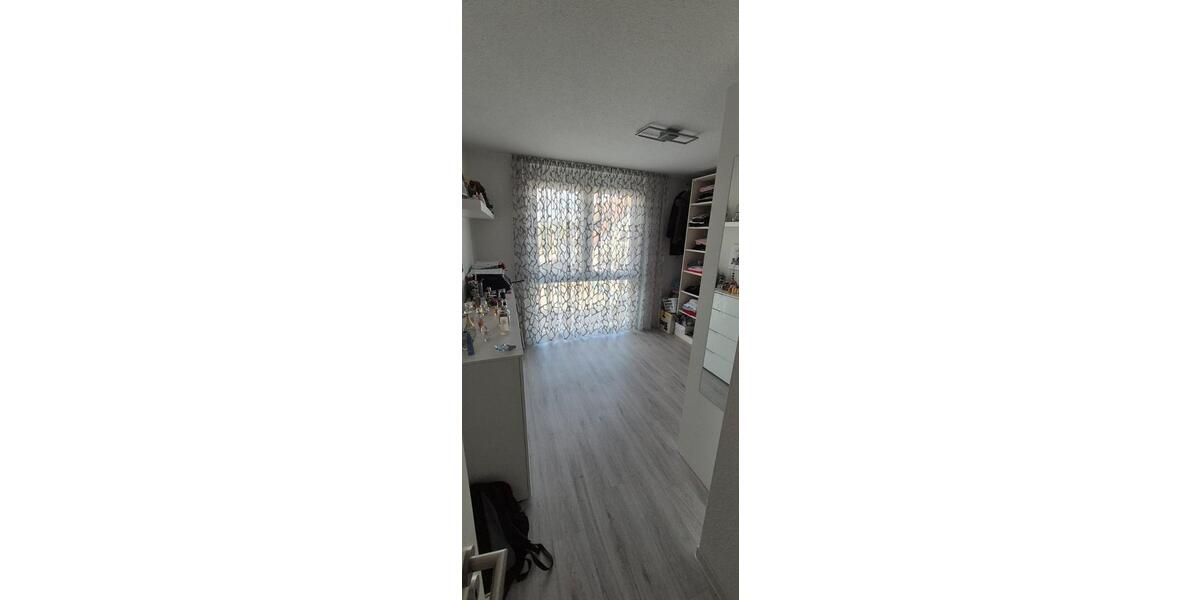 Etagenwohnung Fellbach - 3 Zimmer, 105 m&sup2;, 1.463&euro; | Angebot:26296416