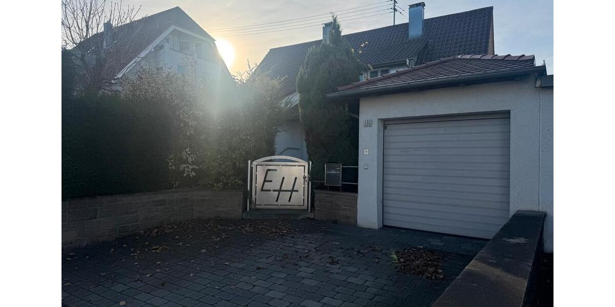 Ankommen & Wohlfühlen: Großzügiges Einfamilienhaus mit Kachelofen 7 zimmer