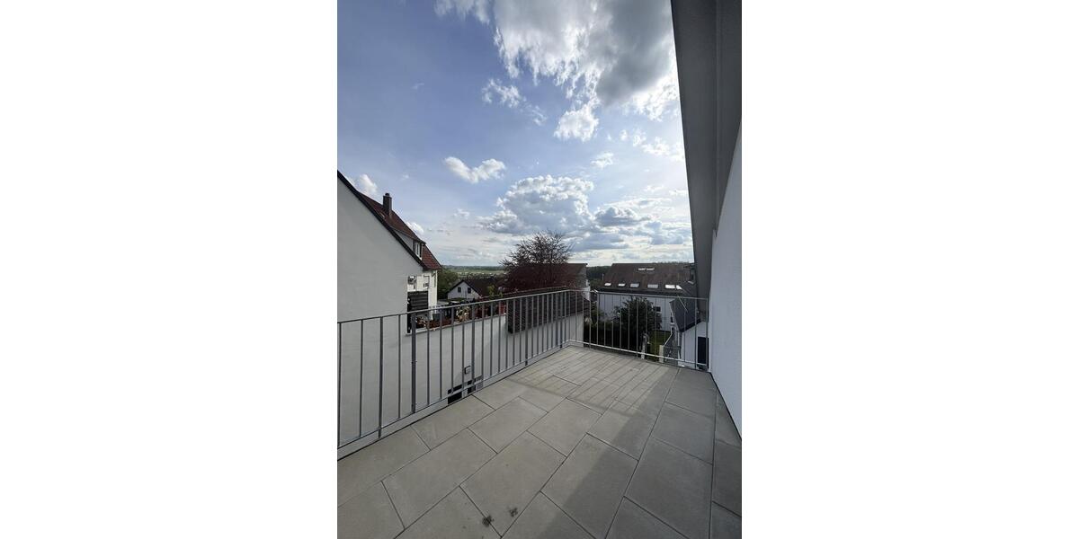 Etagenwohnung Ludwigsburg Hoheneck - 3.5 Zimmer, 90 m&sup2;, 1.350&euro; | Angebot:26234674