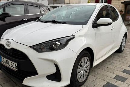 Toyota Yaris 33.452 km 17.400 € Filderstadt 70794