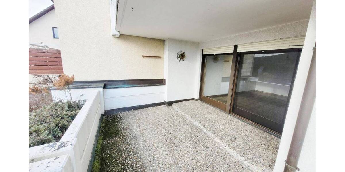 Etagenwohnung Stuttgart Rohracker - 2 Zimmer, 74 m&sup2;, 900&euro; | Angebot:23981721
