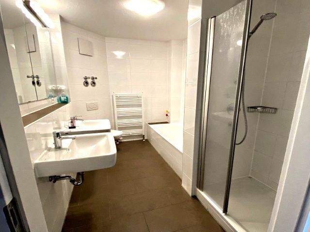 Etagenwohnung Stuttgart Weilimdorf - 4 Zimmer, 106 m&sup2;, 1.600&euro; | Angebot:25568011