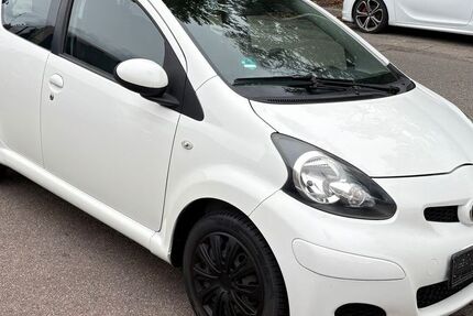 Toyota Aygo (X) 137.500 km 3.499 &euro; Böblingen 71032