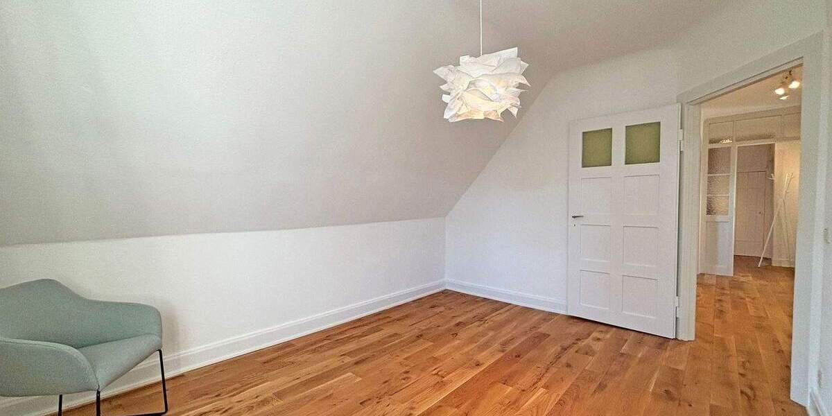 Etagenwohnung Stuttgart Sonnenberg - 4 Zimmer, 108 m&sup2;, 2.150&euro; | Angebot:25215153