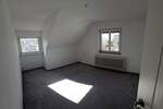 Doppelhaushälfte Stuttgart Weilimdorf - 7 Zimmer, 167 m&sup2;, 649.000&euro; | Angebot:25905875