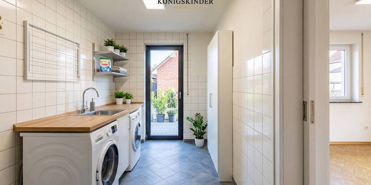 Reihenmittelhaus Stuttgart Zazenhausen - 6 Zimmer, 150 m&sup2;, 499.000&euro; | Angebot:25984386