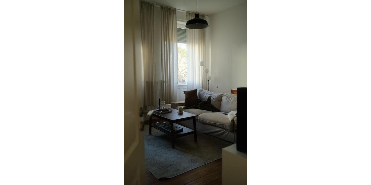 Modernisierte 2-Zimmer Altbauwohnung direkt am Rosensteinpark 2 zimmer