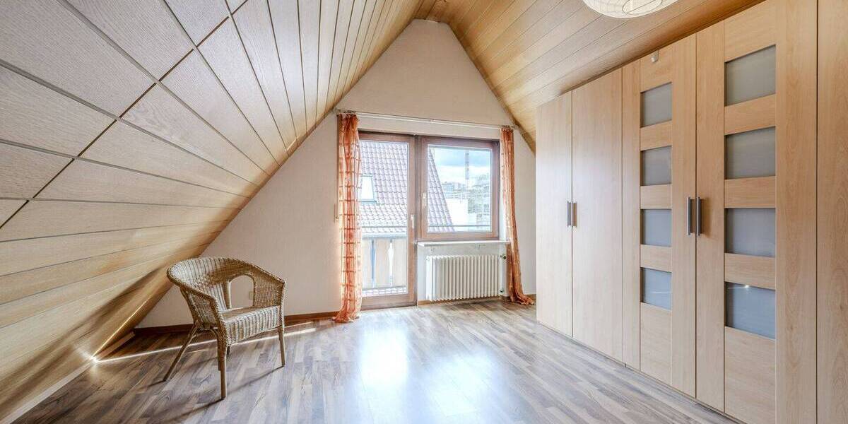 Mehrfamilienhaus, Wohnhaus Stuttgart / Rot Rot - 6 Zimmer, 151 m&sup2;, 698.000&euro; | Angebot:26439174