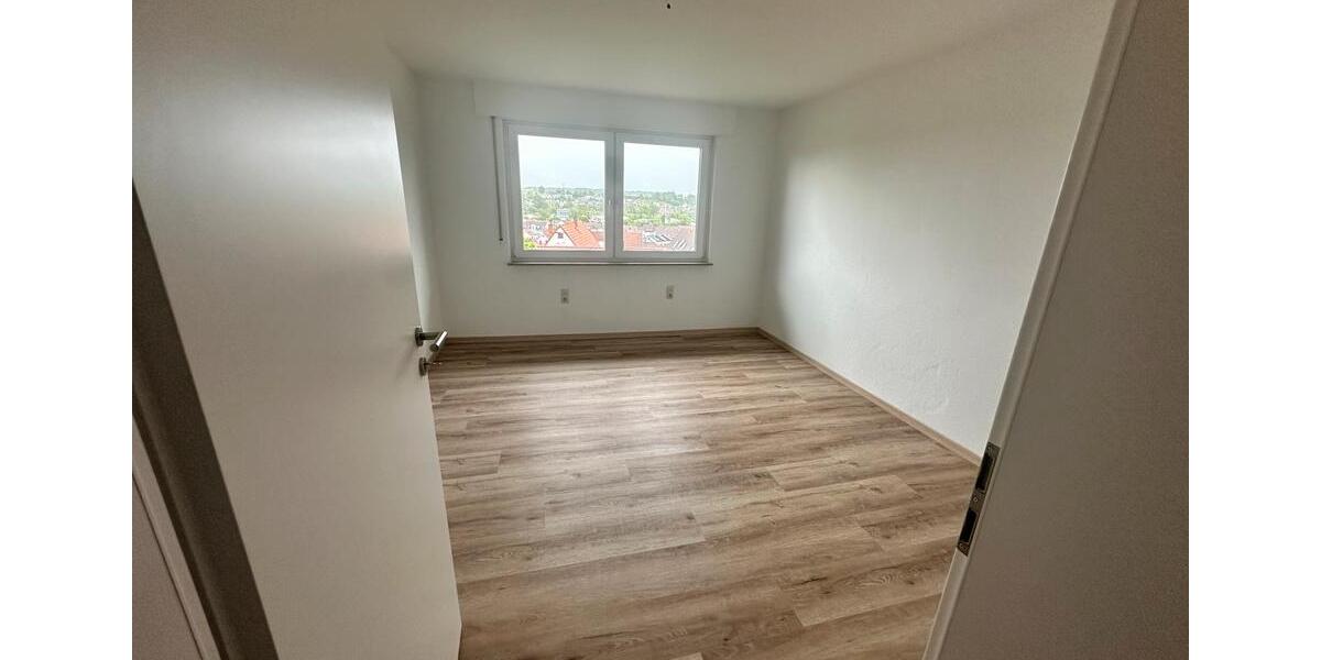 Etagenwohnung Albershausen - 3 Zimmer, 75 m&sup2;, 1.190&euro; | Angebot:26438238