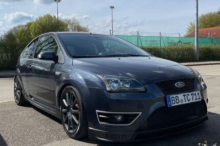 Ford Focus 170.000 km 8.250 € BÖBLINGEN 71034