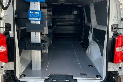 Opel Vivaro 71.616 km 17.900 &euro; Sindelfingen 71065
