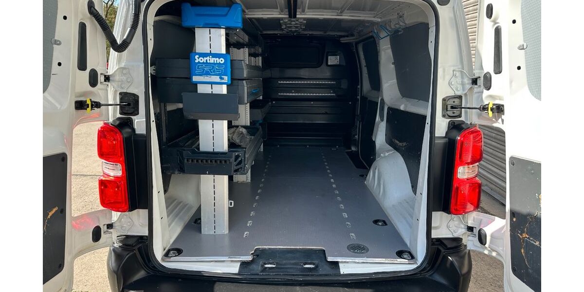 Opel Vivaro 71.616 km 17.900 &euro; Sindelfingen 71065
