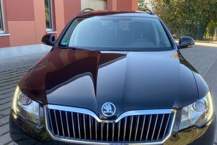 Skoda Superb 205.000 km 9.900 € Ebersbach 73061