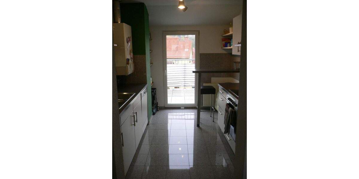 Provisionsfreie großzügige 3,5 Zimmer Dachgeschosswohnung 3 zimmer