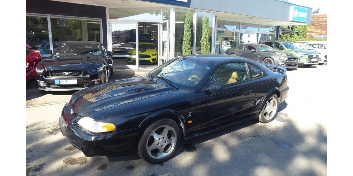 Ford Mustang 92.405 km 18.900 € Ammerbuch 72119