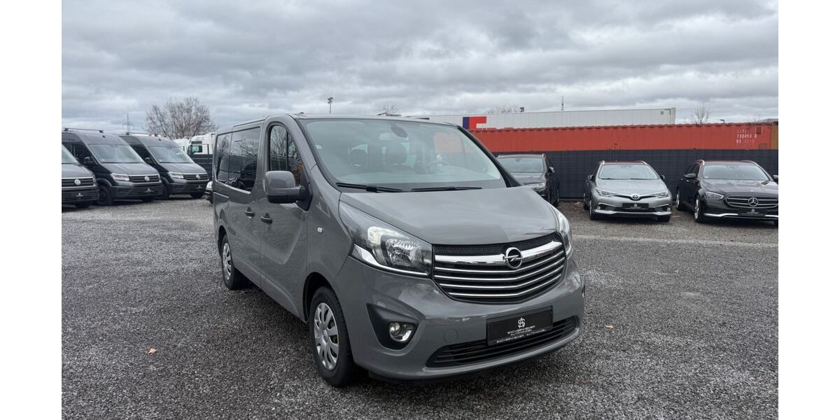 Opel Vivaro 181.000 km 12.999 &euro; Sachsenheim 74343