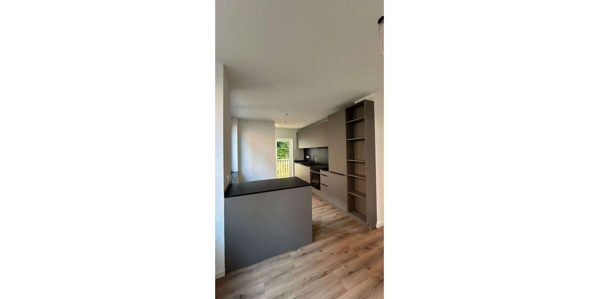 Etagenwohnung Stuttgart Sillenbuch - 3 Zimmer, 100 m&sup2;, 1.900&euro; | Angebot:26954657