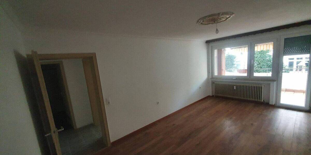Etagenwohnung Esslingen am Neckar St Bernhardt - 3 Zimmer, 75 m&sup2;, 340.000&euro; | Angebot:26200172
