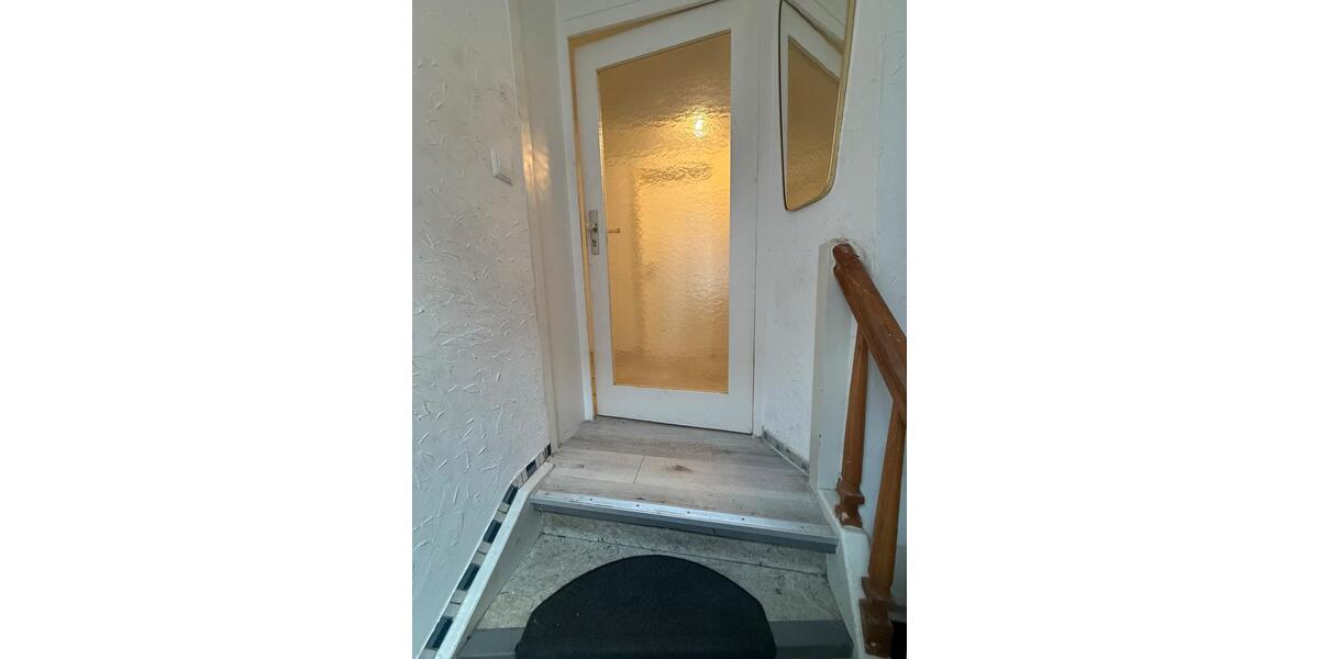 Etagenwohnung Metzingen - 2 Zimmer, 84 m&sup2;, 600&euro; | Angebot:26023488