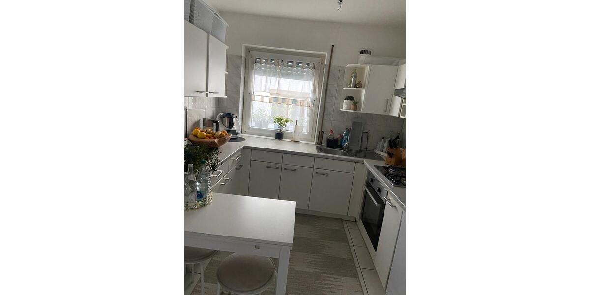 Etagenwohnung Stuttgart Zuffenhausen - 3 Zimmer, 75 m&sup2;, 255.000&euro; | Angebot:26424510