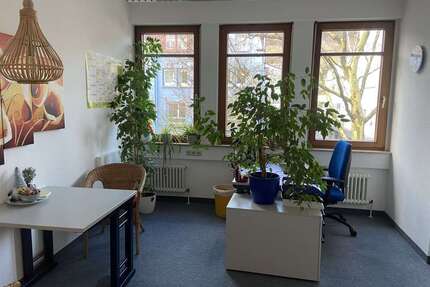 Büro in Stuttgart 1.005 € 92 m²