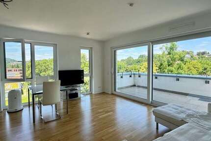 Wohnung Nürtingen - 3 Zimmer, 90 m&sup2;, 1.620&euro; | Angebot:26916361