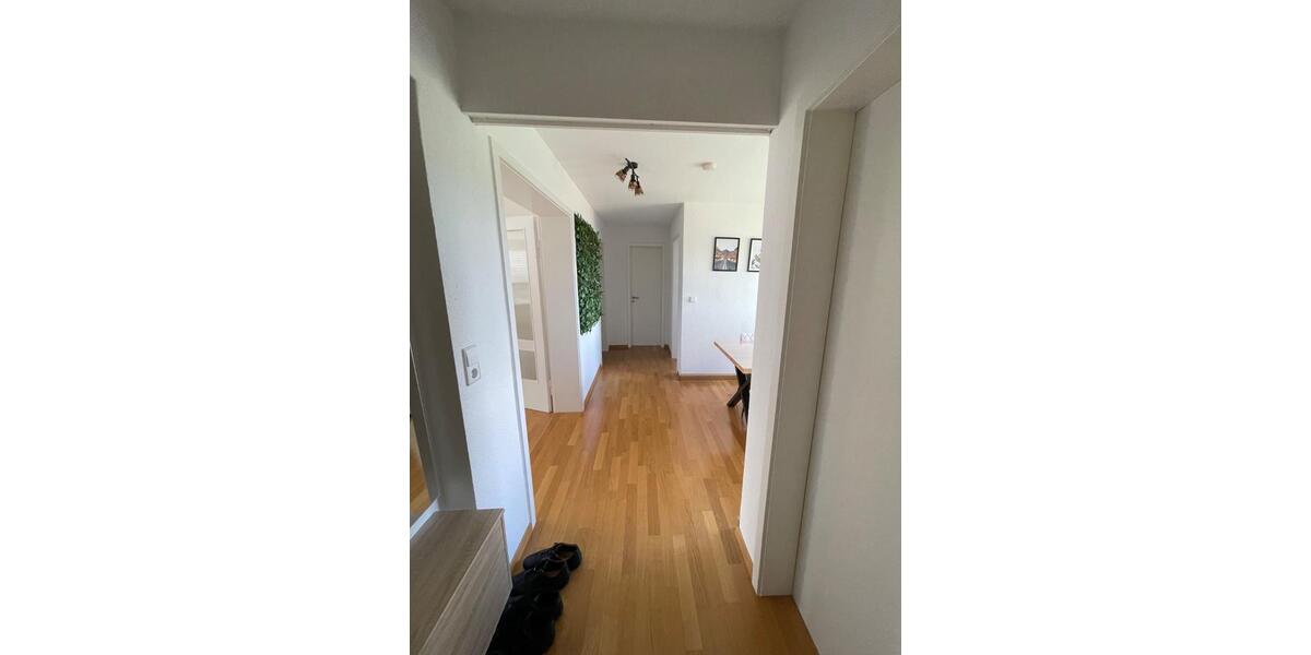 Gehobene 3,5-Zimmer Wohnung mit Süd-Balkon, EBK & Garage in Stgt 3.5 zimmer