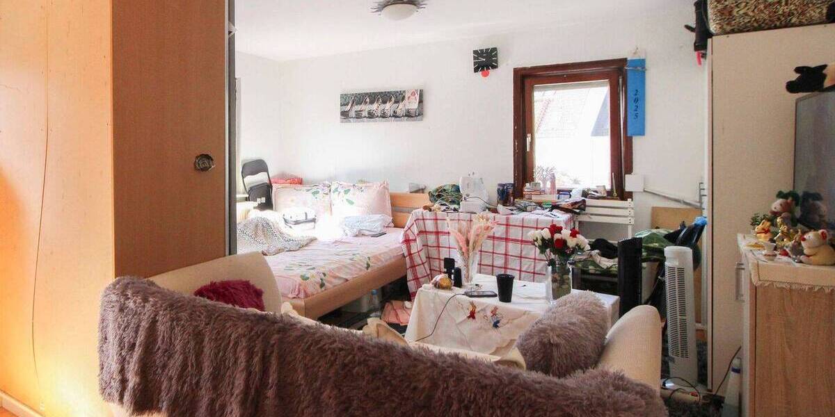 Doppelhaushälfte Stuttgart Weilimdorf - 7 Zimmer, 170 m&sup2;, 399.000&euro; | Angebot:26752527