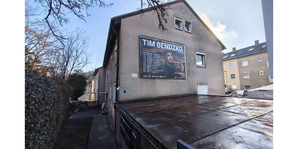 Einfamilienhaus Stuttgart Zuffenhausen - 15 Zimmer, 360 m&sup2;, 1.190.000&euro; | Angebot:24839861