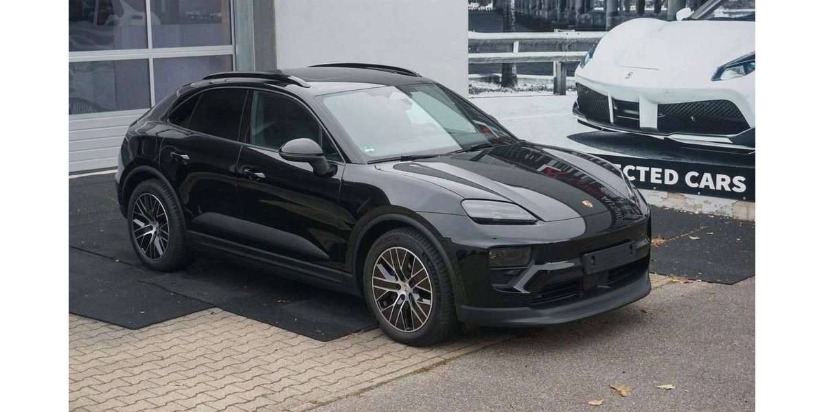 Porsche Macan 6.900 km 74.888 &euro; Stuttgart 70499