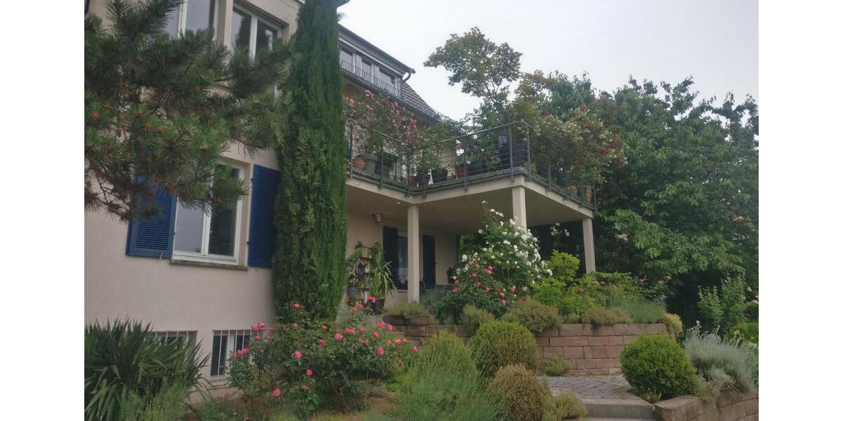 Erdgeschoßwohnung Stuttgart Luginsland - 3.5 Zimmer, 87 m&sup2;, 1.510&euro; | Angebot:26254441